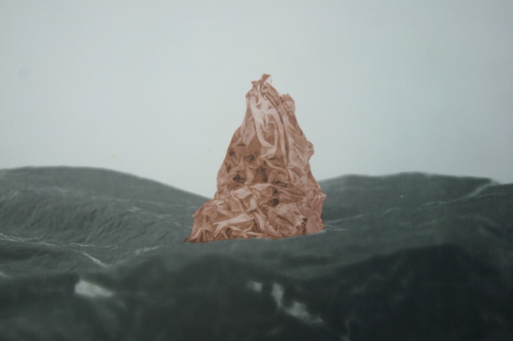 Pedro Wainer - 25 x 30 cm. Exposición directa sobre gelatina de plata, virado al cobre. Impresión Única. (2012)
