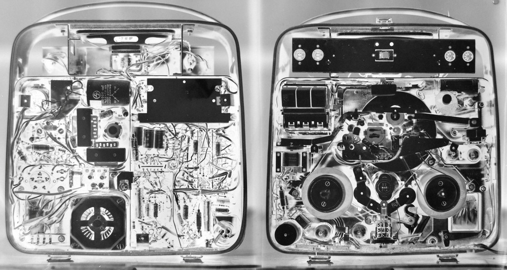 Pedro Wainer - Grabador de cinta magnética Telefunken. 200 x 107 cm. Exposición directa sobre papel RC brillo, original (impresión única). (2013)