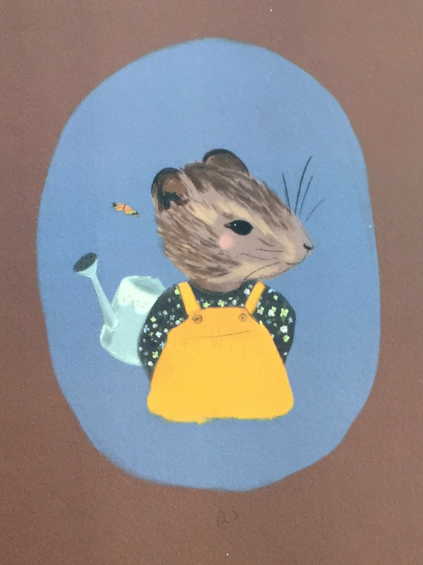 Ratona jardineando